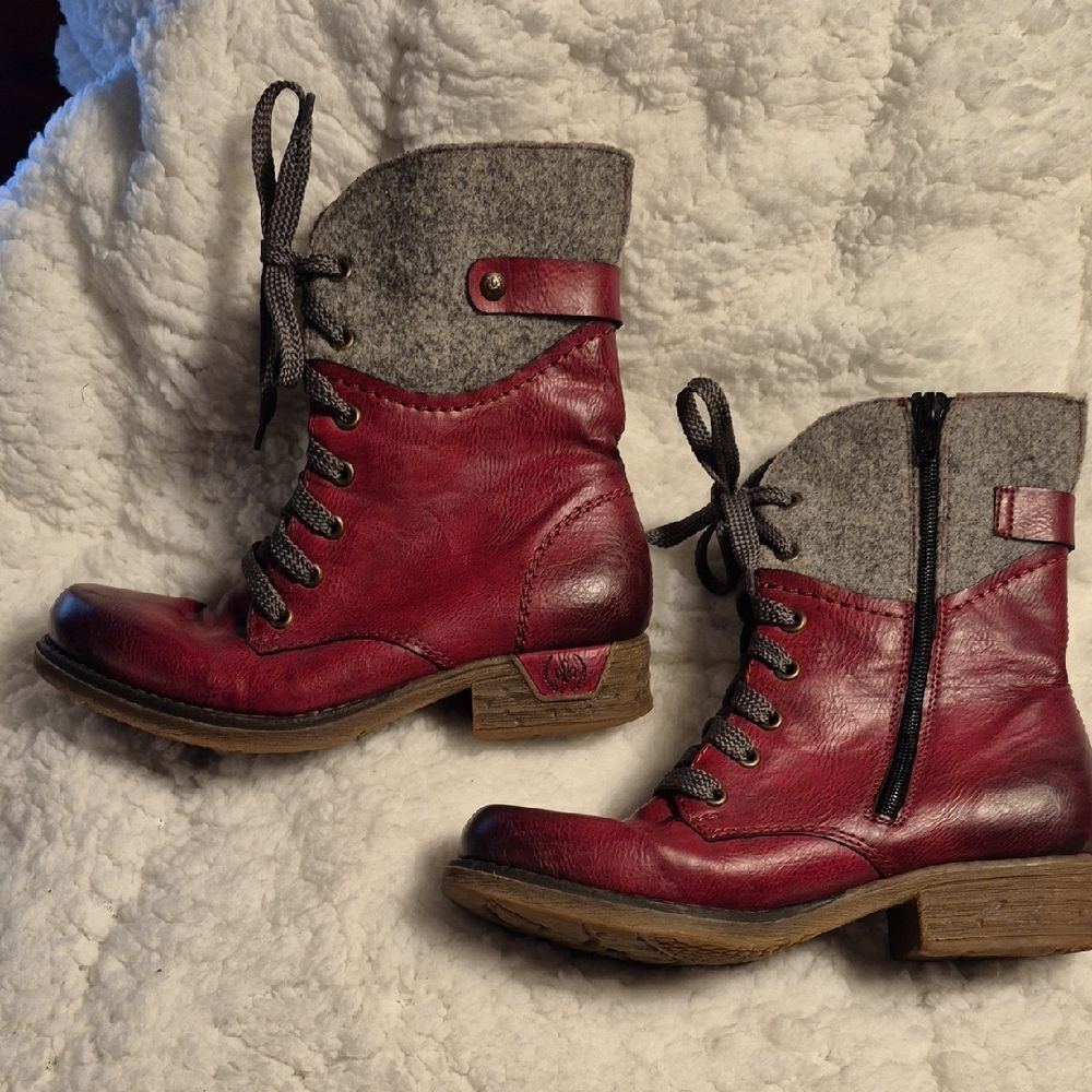 Rieker Remonte Size 36 Dark Red and Grey Leather zip and tie boots - NWOT